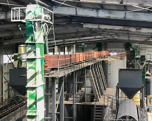 Elevador de cangilones para carbón