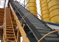 Cinta transportadora de pared lateral