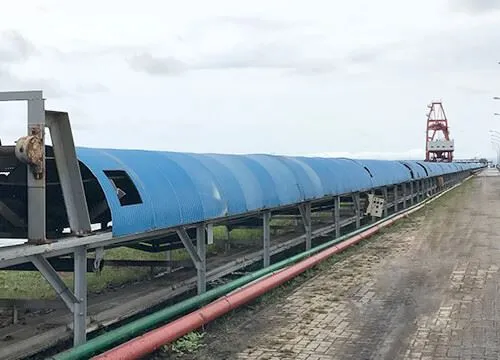 Cubierta de capó para cinta transportadora